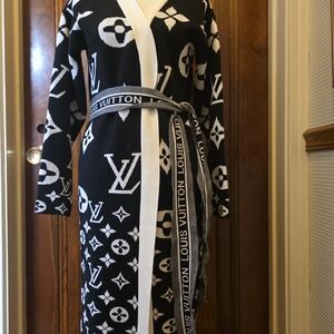 Louis Vuitton Black and White Robe Or Long Cardigan.No Care Tag But Brandnew